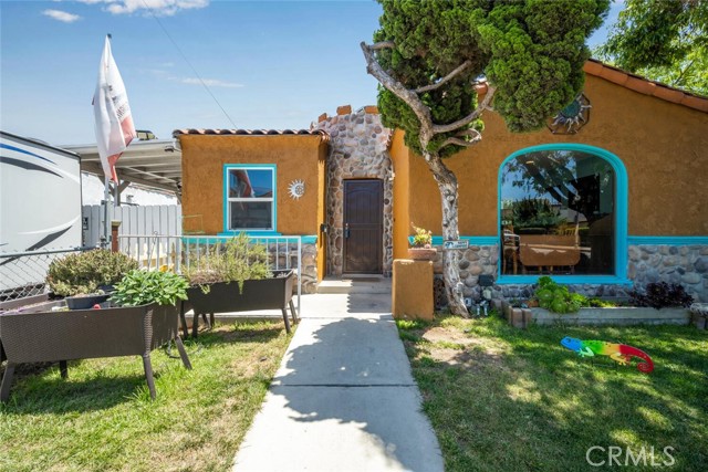 Detail Gallery Image 2 of 37 For 25640 President Ave, Harbor City,  CA 90710 - 3 Beds | 2 Baths