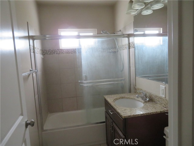 Detail Gallery Image 10 of 11 For 9833 Walnut, Bellflower,  CA 90706 - – Beds | – Baths