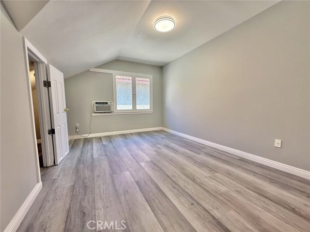 Detail Gallery Image 7 of 10 For 41 S Berkeley Ave #1/2,  Pasadena,  CA 91107 - 2 Beds | 1 Baths