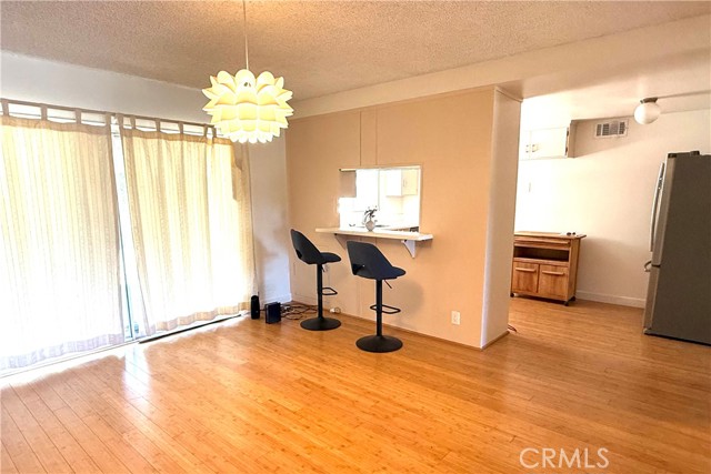 Detail Gallery Image 5 of 23 For 11153 Amigo Ave, Porter Ranch,  CA 91326 - 4 Beds | 2 Baths