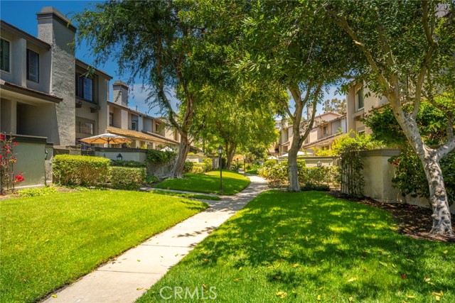 Detail Gallery Image 1 of 1 For 3 Morning Mist #20,  Irvine,  CA 92603 - 3 Beds | 2/1 Baths