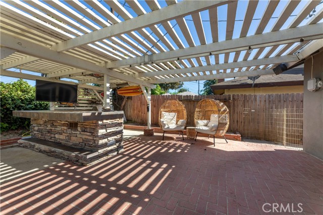 19922 Carmania Lane, Huntington Beach CA: https://media.crmls.org/medias/bfd04319-ebb2-46c4-bcf6-8d59a1d5149f.jpg