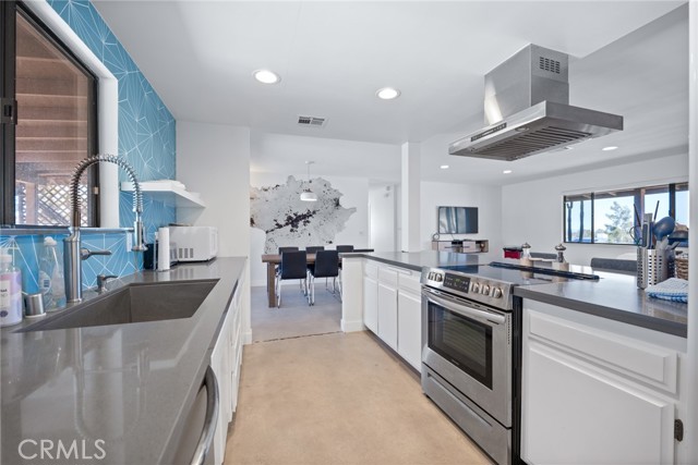 Detail Gallery Image 6 of 40 For 6748 San Angelo, Joshua Tree,  CA 92252 - 3 Beds | 2/1 Baths