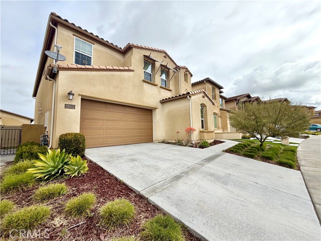 Detail Gallery Image 3 of 38 For 38572 Rosegate Pl, Murrieta,  CA 92563 - 4 Beds | 4/1 Baths