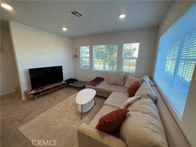 Detail Gallery Image 4 of 8 For 28460 Songbird St #2103,  Murrieta,  CA 92563 - 3 Beds | 2/1 Baths