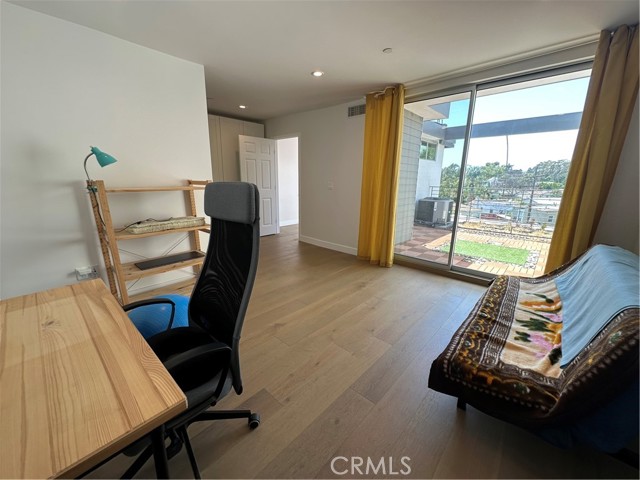 Detail Gallery Image 22 of 24 For 3103 S Dakota Dr, Los Angeles,  CA 90034 - 3 Beds | 3/1 Baths