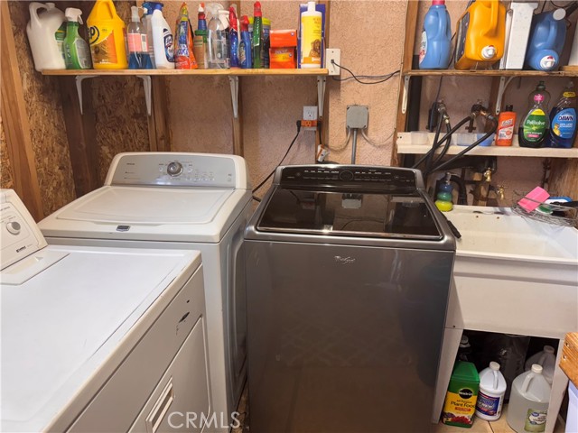 516 N Brand Boulevard, San Fernando CA: https://media.crmls.org/medias/bfd27d67-91f0-42cf-a8fc-aa260000d746.jpg