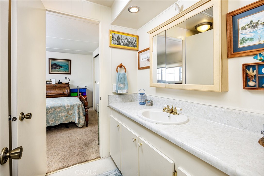 MLS #OC25245120 image #24