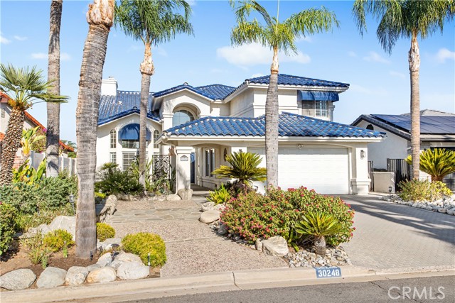 Detail Gallery Image 6 of 56 For 30248 White Wake, Canyon Lake,  CA 92587 - 3 Beds | 2/1 Baths