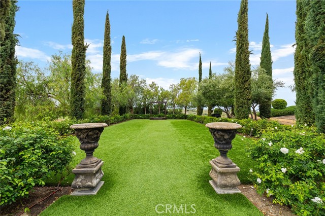 Image 14 of 62 For 40620 Calle Contento