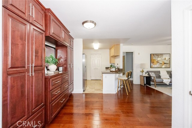 Detail Gallery Image 8 of 28 For 2400 Del Mar Way #108,  Corona,  CA 92882 - 2 Beds | 2 Baths