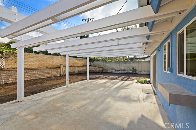 Detail Gallery Image 26 of 27 For 20152 Redlands Dr, Newport Beach,  CA 92660 - 5 Beds | 3 Baths