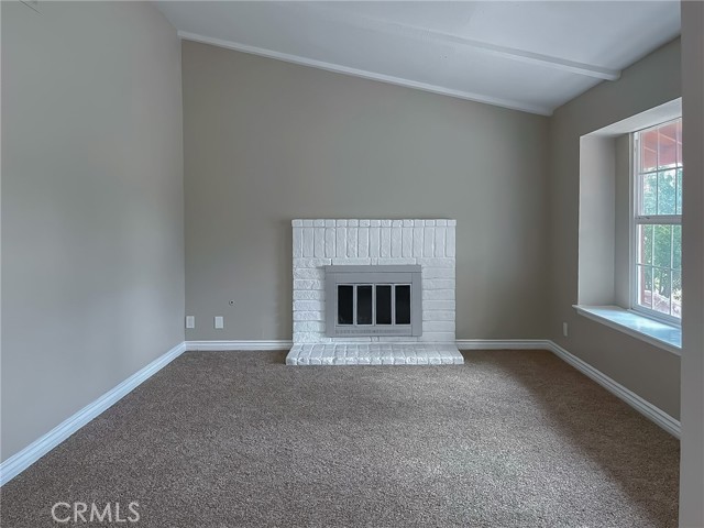 Detail Gallery Image 9 of 33 For 43116 Lemonwood Dr, Lancaster,  CA 93536 - 5 Beds | 2 Baths