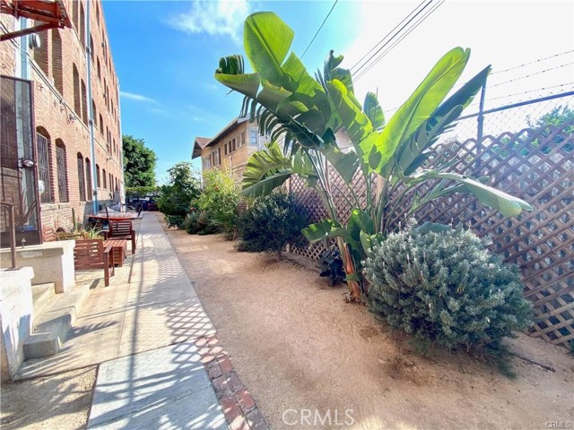 Detail Gallery Image 38 of 38 For 4125 S Figueroa St #101,  Los Angeles,  CA 90037 - 2 Beds | 1 Baths