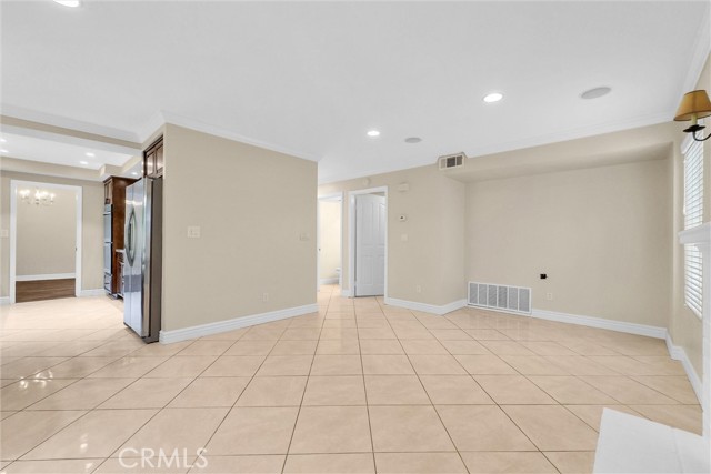 1070 Cannon Road, Riverside CA: https://media.crmls.org/medias/bfd76566-858b-4220-a9e4-828bd3e0c8dd.jpg