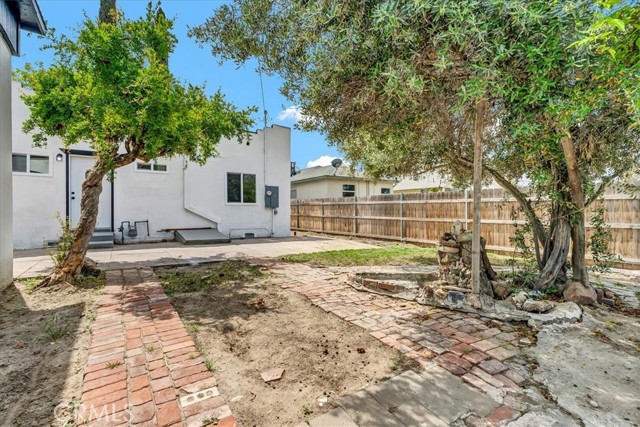 516 C Street, Lemoore CA: https://media.crmls.org/medias/bfd813e7-26e4-465c-9d4a-83ed78098ee8.jpg