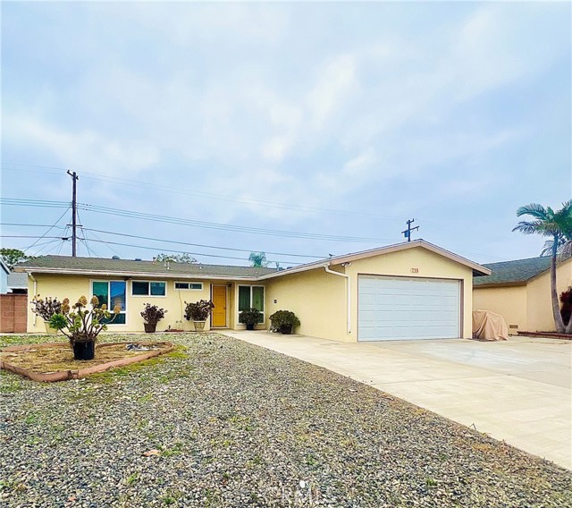 Detail Gallery Image 1 of 18 For 718 N Modena St, Anaheim,  CA 92801 - 3 Beds | 2 Baths