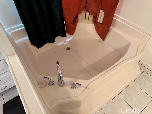 Detail Gallery Image 10 of 32 For 4901 Green River Rd #98,  Corona,  CA 92878 - 2 Beds | 2 Baths