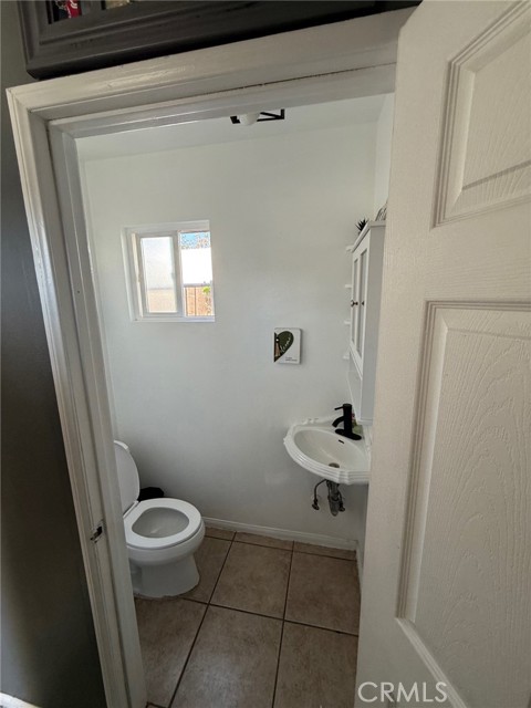 413 W 109th Place, Los Angeles CA: https://media.crmls.org/medias/bfd8af0d-a223-496b-890c-f609edc8c4f0.jpg