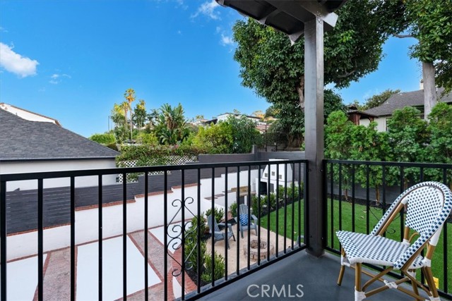 Detail Gallery Image 27 of 35 For 4251 Angeles Vista Bld, View Park,  CA 90008 - 3 Beds | 2 Baths