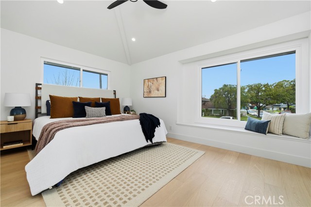 Detail Gallery Image 16 of 35 For 1943 Pelican Place, Costa Mesa,  CA 92626 - 4 Beds | 2/1 Baths