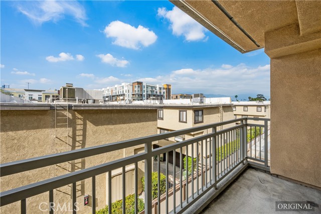 Detail Gallery Image 26 of 30 For 85 E Commonwealth Ave 3d,  Alhambra,  CA 91801 - 2 Beds | 2 Baths