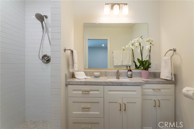 Detail Gallery Image 13 of 20 For 1741 Tustin Ave 10c,  Costa Mesa,  CA 92627 - 2 Beds | 2 Baths