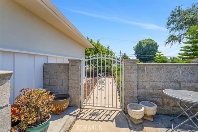 Detail Gallery Image 30 of 36 For 1219 N Raymond Ave, Fullerton,  CA 92831 - 4 Beds | 2/1 Baths
