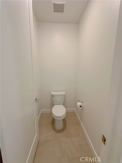 178 Waypoint, Tustin CA: https://media.crmls.org/medias/bfdc1acd-0ada-40ff-84f0-4127d1a31b6d.jpg