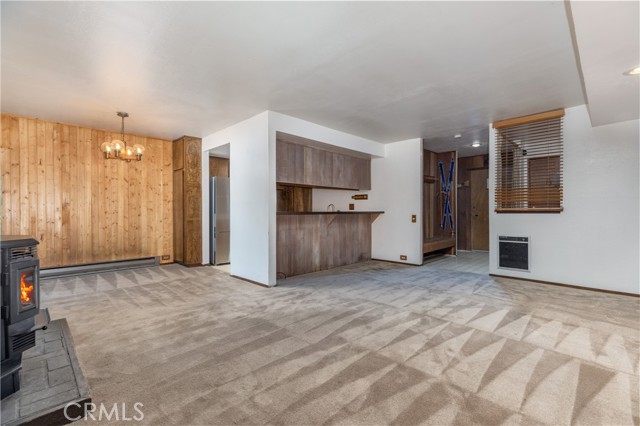 2113 Meridian Boulevard, Mammoth Lakes CA: https://media.crmls.org/medias/bfdc9e89-b3ab-4b2d-a5c7-fd319cf4ab26.jpg