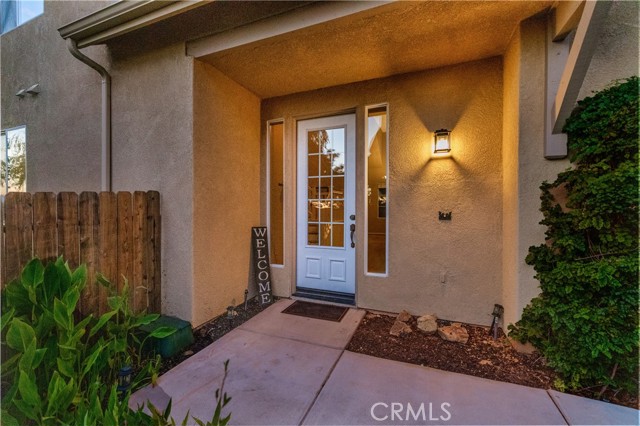 Detail Gallery Image 10 of 61 For 493 Poets Square, Fallbrook,  CA 92028 - 3 Beds | 2/1 Baths