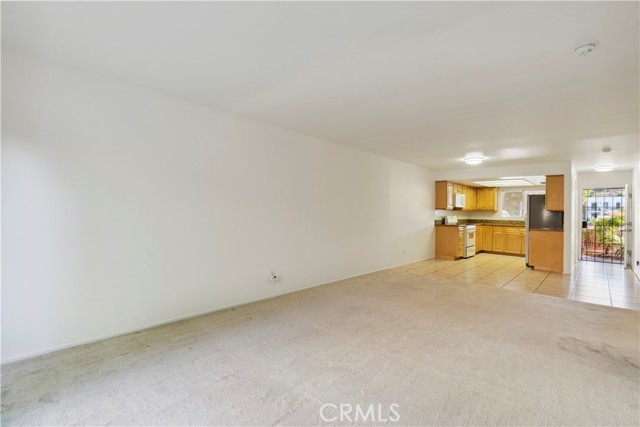 1745 Los Feliz Drive, Thousand Oaks CA: https://media.crmls.org/medias/bfde57ac-b32d-46e1-b3fa-b27b89d52457.jpg