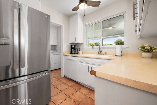 Detail Gallery Image 11 of 39 For 6136 Candor St, Lakewood,  CA 90713 - 3 Beds | 1/1 Baths