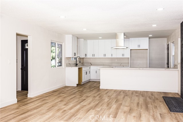 2983 N Alameda Avenue, San Bernardino CA: https://media.crmls.org/medias/bfdfa6be-af0c-4304-b0c9-d8f8b0e8a7c1.jpg
