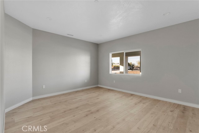 Detail Gallery Image 16 of 43 For 15179 Olive St, Hesperia,  CA 92345 - 4 Beds | 3 Baths