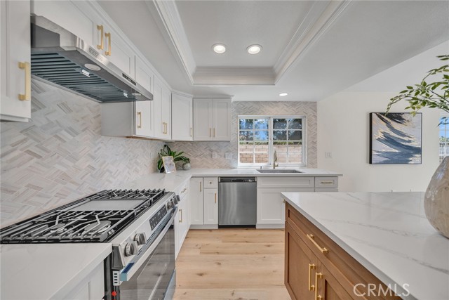 14181 Moore Ct., Irvine CA: https://media.crmls.org/medias/bfe04619-7a2f-4f9b-959e-d6b7aab77a03.jpg