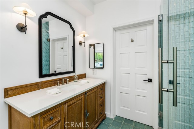 24743 Vantage Point Terrace, Malibu CA: https://media.crmls.org/medias/bfe06d68-bc90-483d-97fd-d7e164058023.jpg