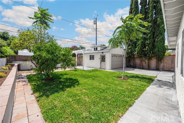 Detail Gallery Image 44 of 65 For 631 N Kenwood St, Burbank,  CA 91505 - 5 Beds | 3 Baths