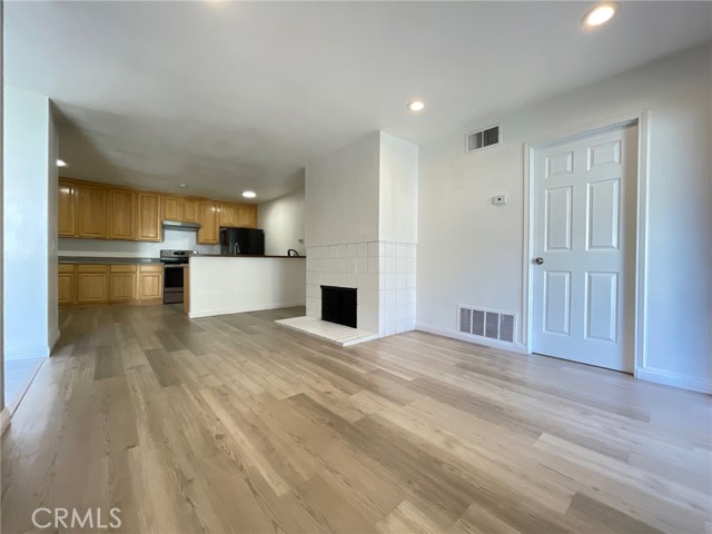 Detail Gallery Image 5 of 21 For 23647 Golden Springs Dr 10g,  Diamond Bar,  CA 91765 - 2 Beds | 1 Baths