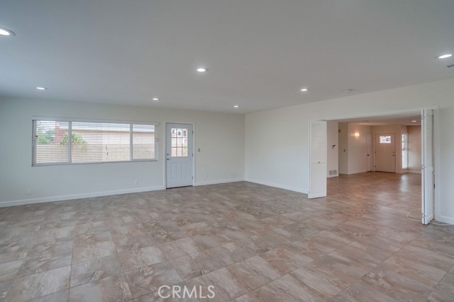 650 W Florence Avenue, La Habra CA: https://media.crmls.org/medias/bfe0e8d6-d4ac-4a57-aa96-664e5732148a.jpg
