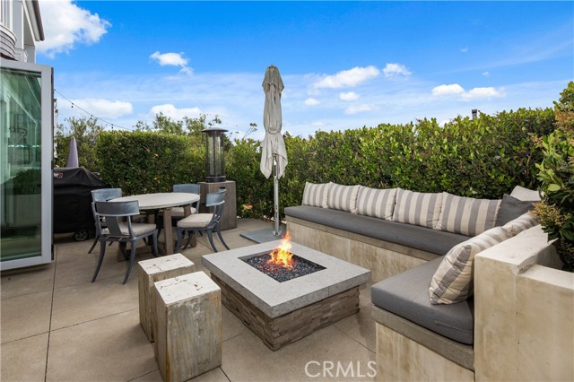 Detail Gallery Image 5 of 38 For 720 Poinsettia Ave, Corona Del Mar,  CA 92625 - 3 Beds | 3/1 Baths