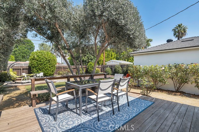 Detail Gallery Image 14 of 19 For 22529 Clarendon, Woodland Hills,  CA 91367 - 3 Beds | 2 Baths