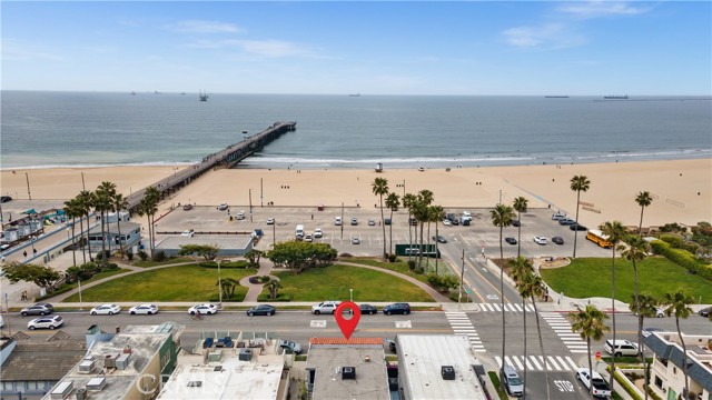 Detail Gallery Image 1 of 36 For 805 Ocean Ave #4,  Seal Beach,  CA 90740 - 3 Beds | 2 Baths