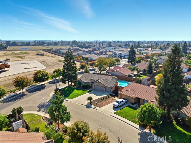 Detail Gallery Image 11 of 54 For 2431 S Cedar, Visalia,  CA 93292 - 3 Beds | 2 Baths