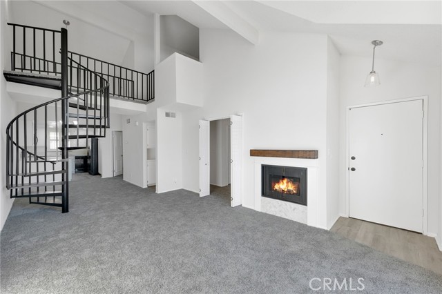 Detail Gallery Image 2 of 27 For 26746 Claudette St #462,  Canyon Country,  CA 91351 - 2 Beds | 2 Baths