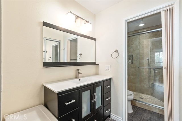 Detail Gallery Image 17 of 28 For 911 N Kings Rd #310,  West Hollywood,  CA 90069 - 2 Beds | 2 Baths