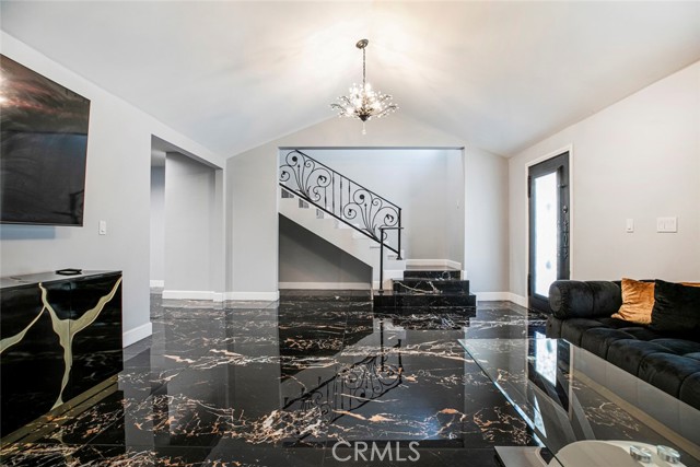 17800 Raymer Street, Sherwood Forest CA: https://media.crmls.org/medias/bfe4ef88-3aa9-4372-b589-3d9a33f84059.jpg