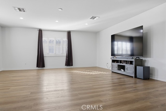 Detail Gallery Image 26 of 59 For 6865 Hop Clover, Corona,  CA 92880 - 5 Beds | 4 Baths