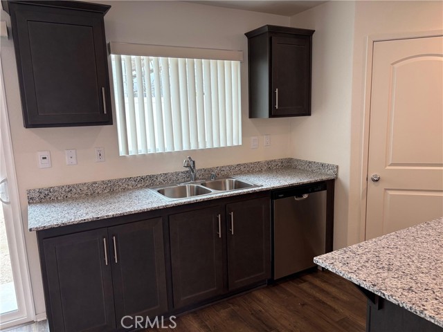 14065 Shayna Street, Moreno Valley CA: https://media.crmls.org/medias/bfe59acc-cb9c-46cb-8c1e-958ece1bc861.jpg