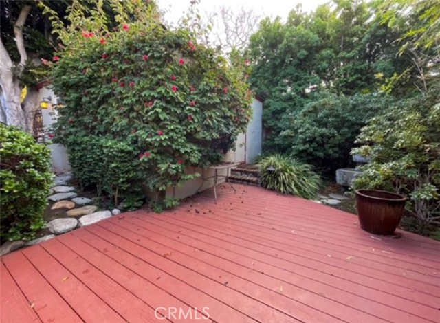 Detail Gallery Image 21 of 24 For 2007 Glenneyre St, Laguna Beach,  CA 92651 - 2 Beds | 2 Baths